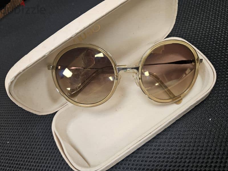 Original used sunglasses in good condition 0