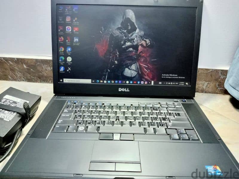 Dell latitude كور ٧ وشاشه ١٥. ٦ انش شاحن اورجينال 1