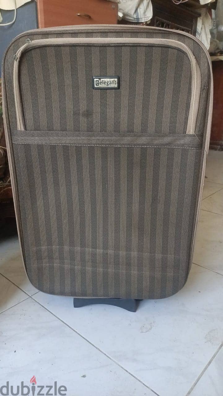 شنط سفر بحالة ممتازة Travel Bags 0