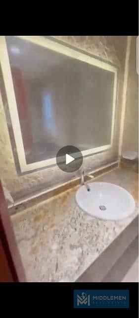 apartment for rent 205 m Fully finished with Kitchen & ACS , hyde park new cairo 3