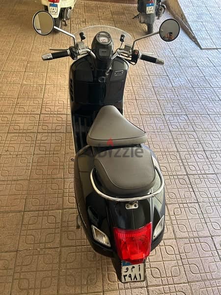 Vespa GTV 300ie (Special Edition) 2