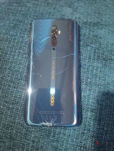 oppo reno 2f  حالة جيدة للبيع