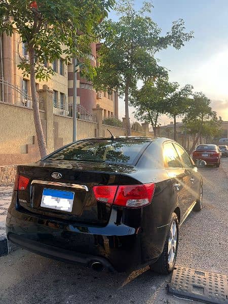 Kia Cerato 2011 1