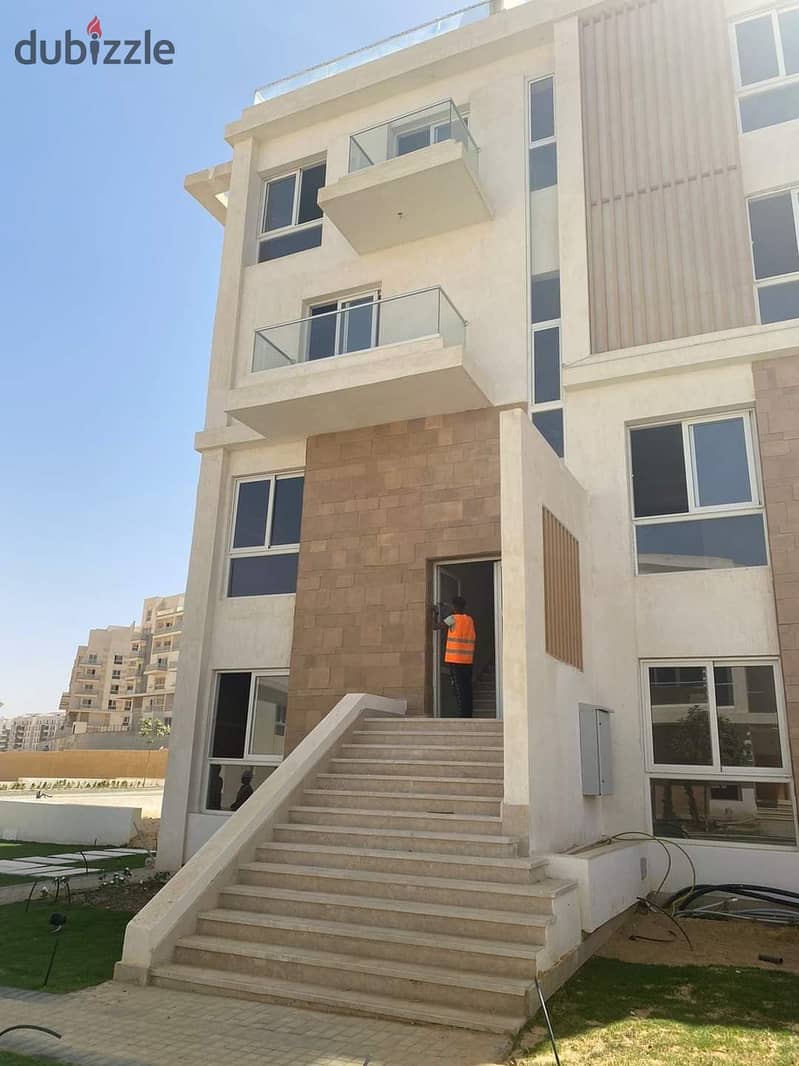 Apartment 175m for sale in mountain view i City new Cairo / Ready to move 1