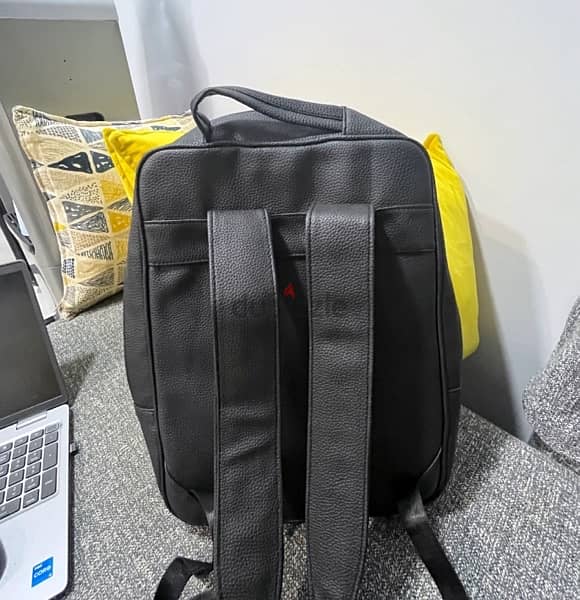 Laptop backpack شنطة لابتوب 1