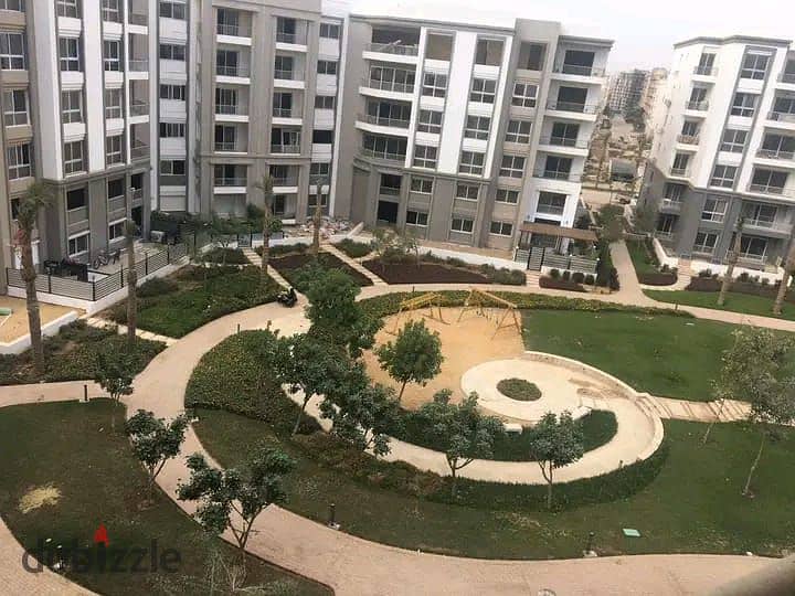 Apartment in a very prime location for sale, Ready to move , on an area of ​​207 meters in Mountain View i City, new Cairo 1