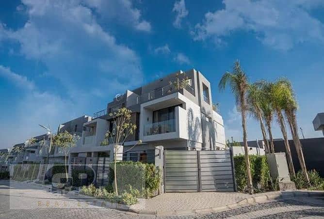 توين فيلا للبيع 274 متر في لافيستا الباتيو تاون التجمع الخامس باقساط علي 7 سنوات Twin villa 274m for sale in La Vista Patio Town New Cairo 3