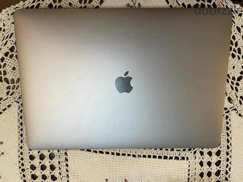 MacBook Pro 2019 16 Inch 3