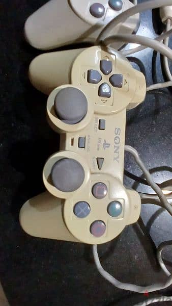 original PlayStation 1 controllers 1