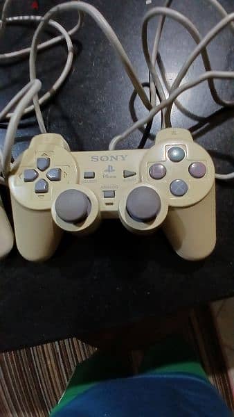 original PlayStation 1 controllers 2
