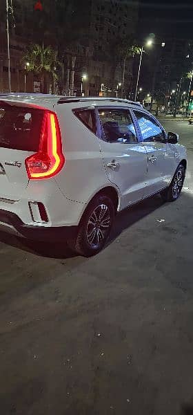 Geely Emgrand X7 2019 4