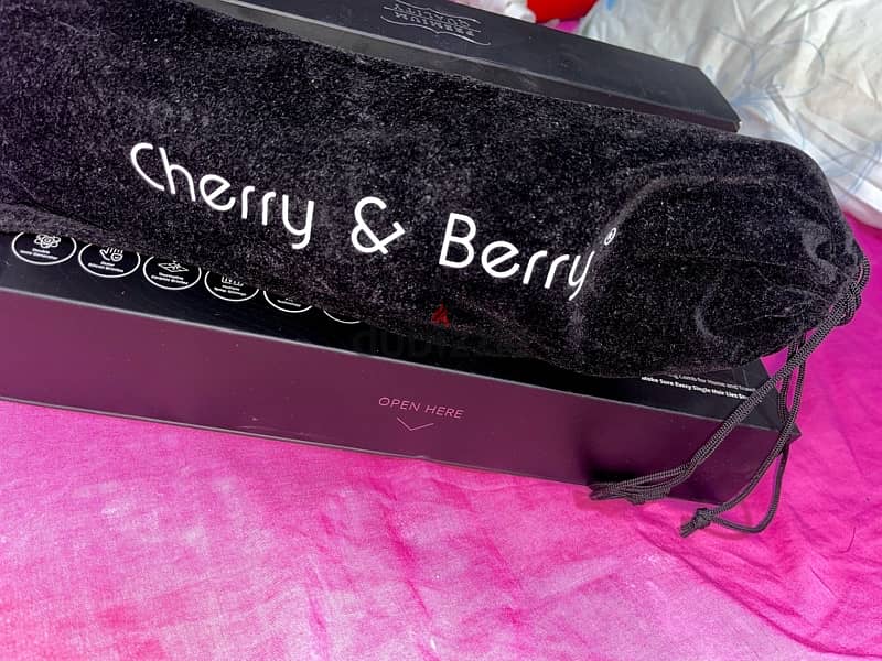 Cherry&Berry brush straightener 3