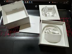 airpods pro box & left side