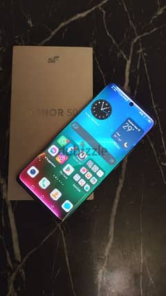 Honor 50 5G . . 256 G ROM . . 10 + 2 G Ram