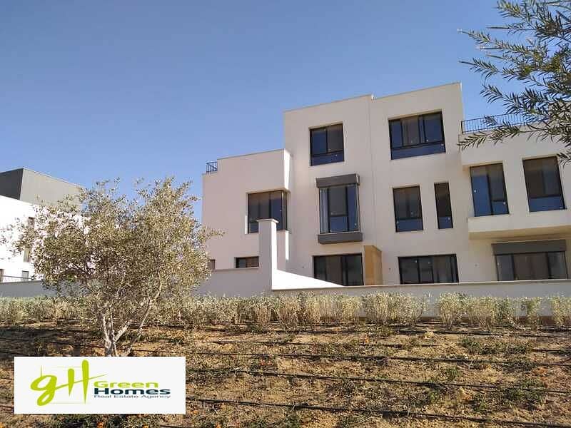 Semi finished Town house Middle for sale with very prime location in Villette sodic 4