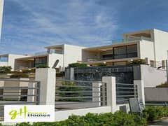 Town House Middle 250m for sale with best price in Marasem Fifth square