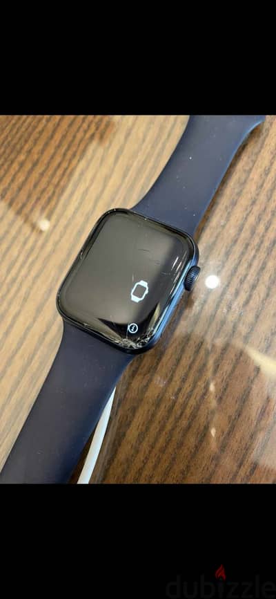 Apple Watch Series 6 GPS 40mm Navy -  (chip in corner)