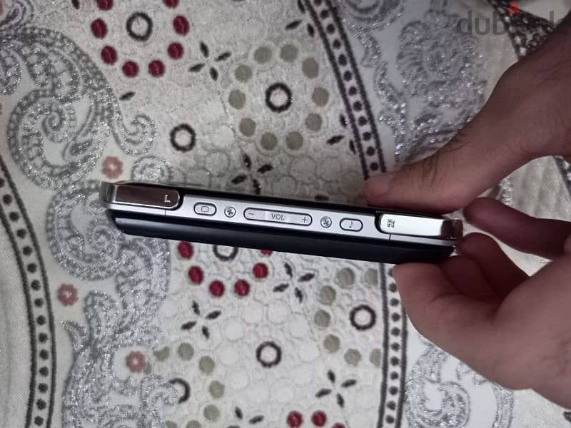 PSP تقدر تنزل عليه اي لعبه انت عايزها 2