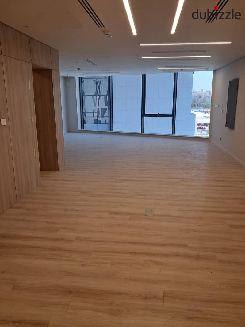 Luxury fully finished office for rent 115 m2 beside 5A by waterway 1