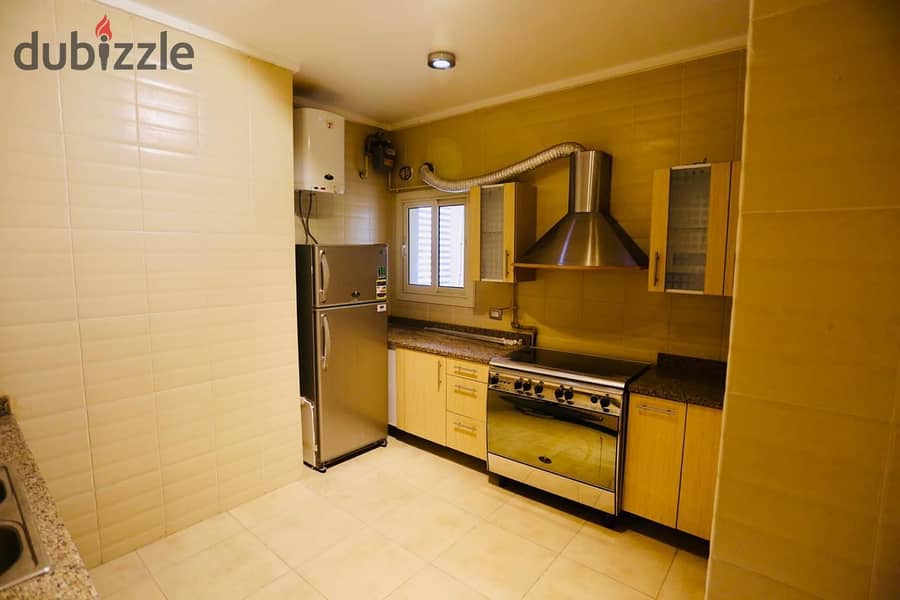 Fully Furnished penthouse for rent in The Village compound,  New Cairo - beside point 90 mall 5