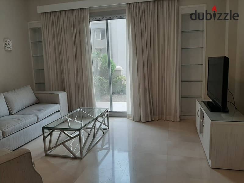 Chic furnished studio apartment for rent in village gate compound beside AUC شقة ستديو ايجار مفروش بكمبوند فيلدج جيت بالم هيلز التجمع مدد طويلة 3