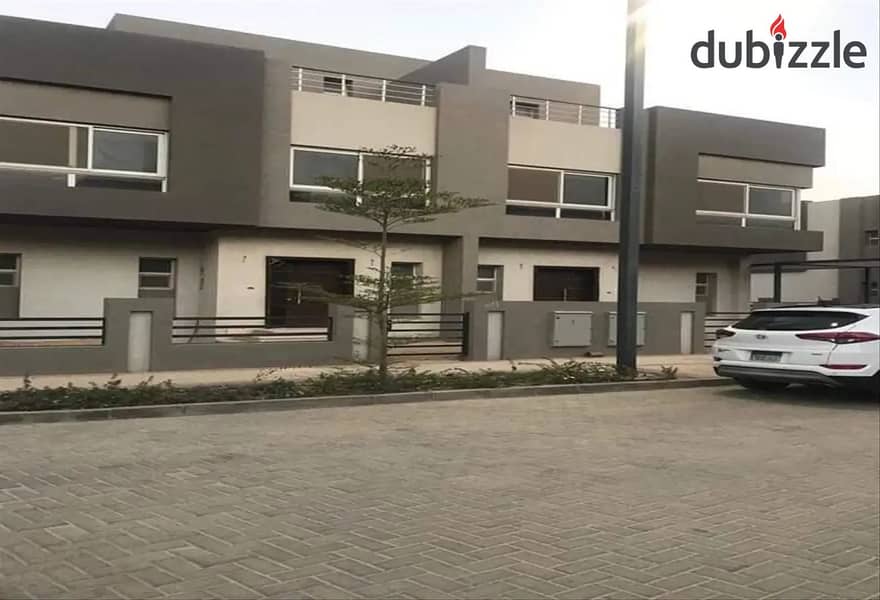 The last villa next to Al Rabwa Compound for sale directly in installments over 10 years 1