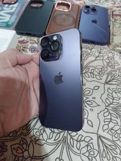 iPhone 14 pro Deep Purple 256GB