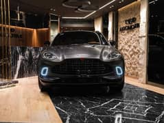 Aston Martin DBX 2022