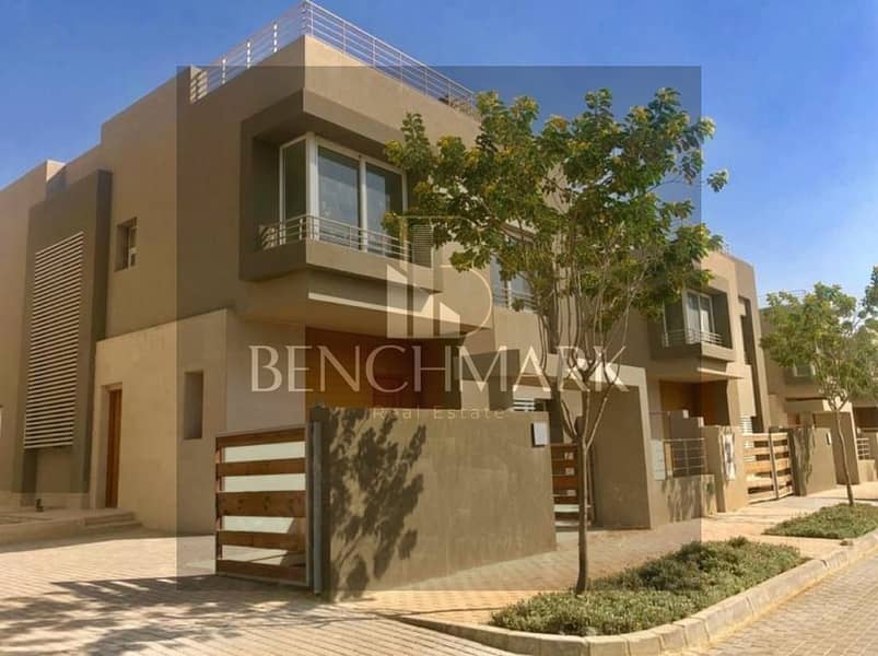 Town corner villa for sale at a snapshot price in Badya Palm Hills, 6 October 0