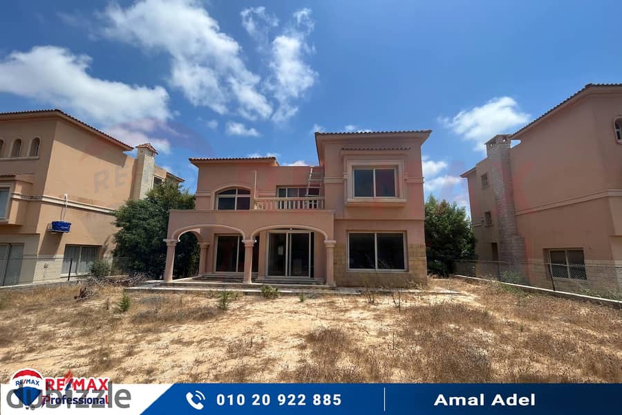 Receive your villa immediately in the heart of Alex West 2