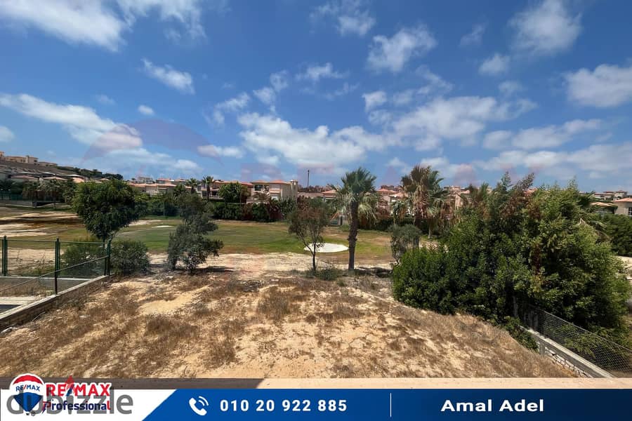 Receive your villa immediately in the heart of Alex West 7