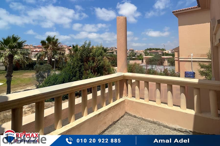 Receive your villa immediately in the heart of Alex West 17