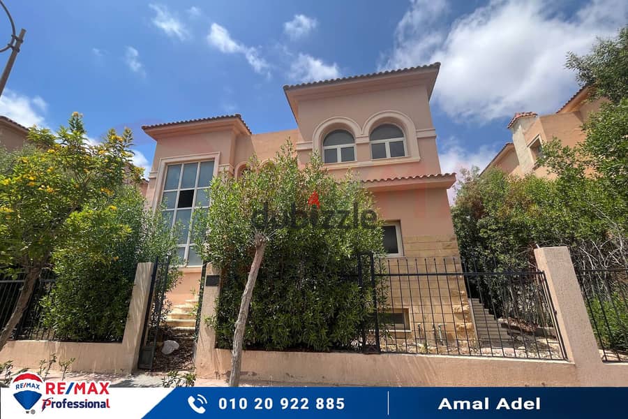 Receive your villa immediately in the heart of Alex West 19