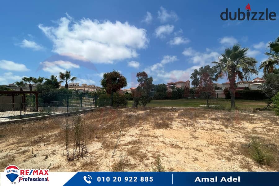 Receive your villa immediately in the heart of Alex West 20