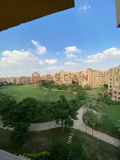 For lovers of large spaces, a furnished apartment for rent in Madinaty, with ultra super luxury finishes, on the largest wide garden, next to services