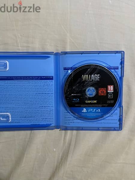 red dead redemption2 & resident evil village  ps4 4