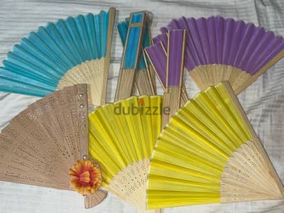 hand fans مروحة يد