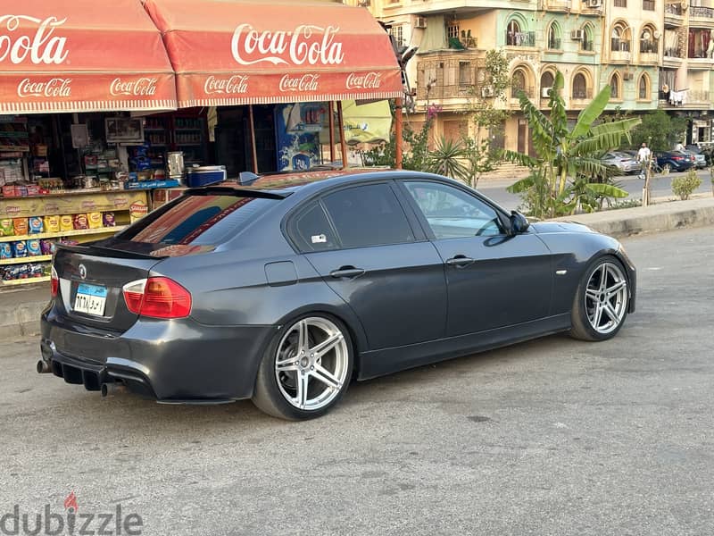 Bmw e90 320 2007 راشه حزام قابل للازاله  عدا السقف(فابريكا) 8