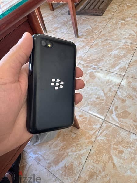 blackberry Q5 1