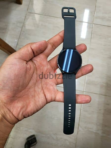 samsung galaxy watch 4 44mm  بحالة محترمة 2