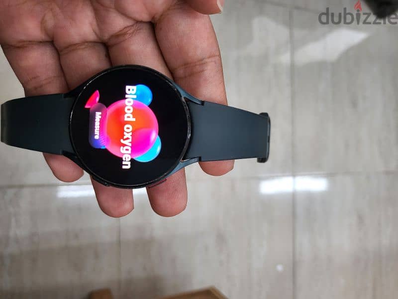 samsung galaxy watch 4 44mm  بحالة محترمة 3