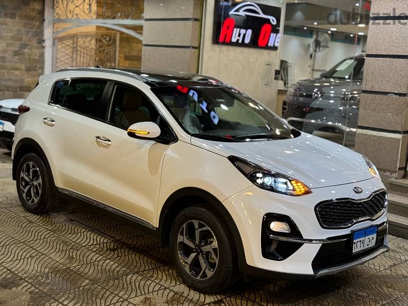 KIA SPORTAGE TOP LINE  2020 WAKEL KM 20000 صيانات فابريكه ZERO 4