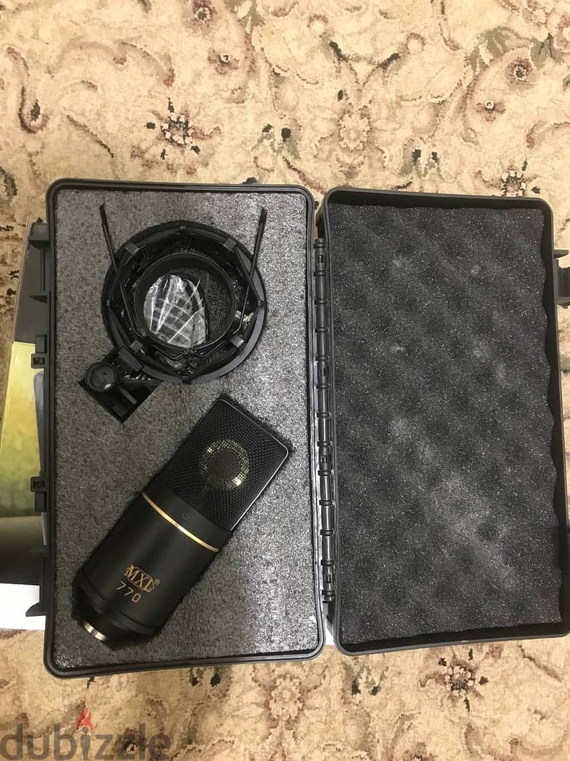 MXL 770 MIC + PHANTOM POWER 3