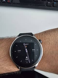 Amazfit Gtr 4 smartwatch