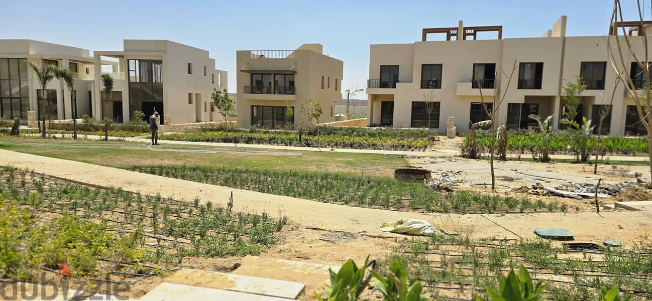 Townhouse for sale at Owest Whyt تاون هاوس متشطب للبيع بكمبوند أويست 16