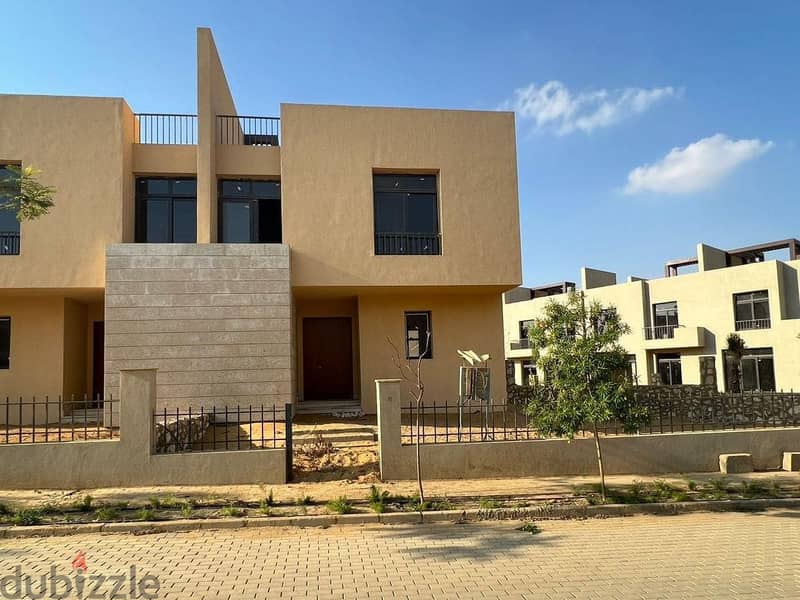 Twin house for sale at Owest فيلا توين هاوس للبيع بكمبوند أويست 3