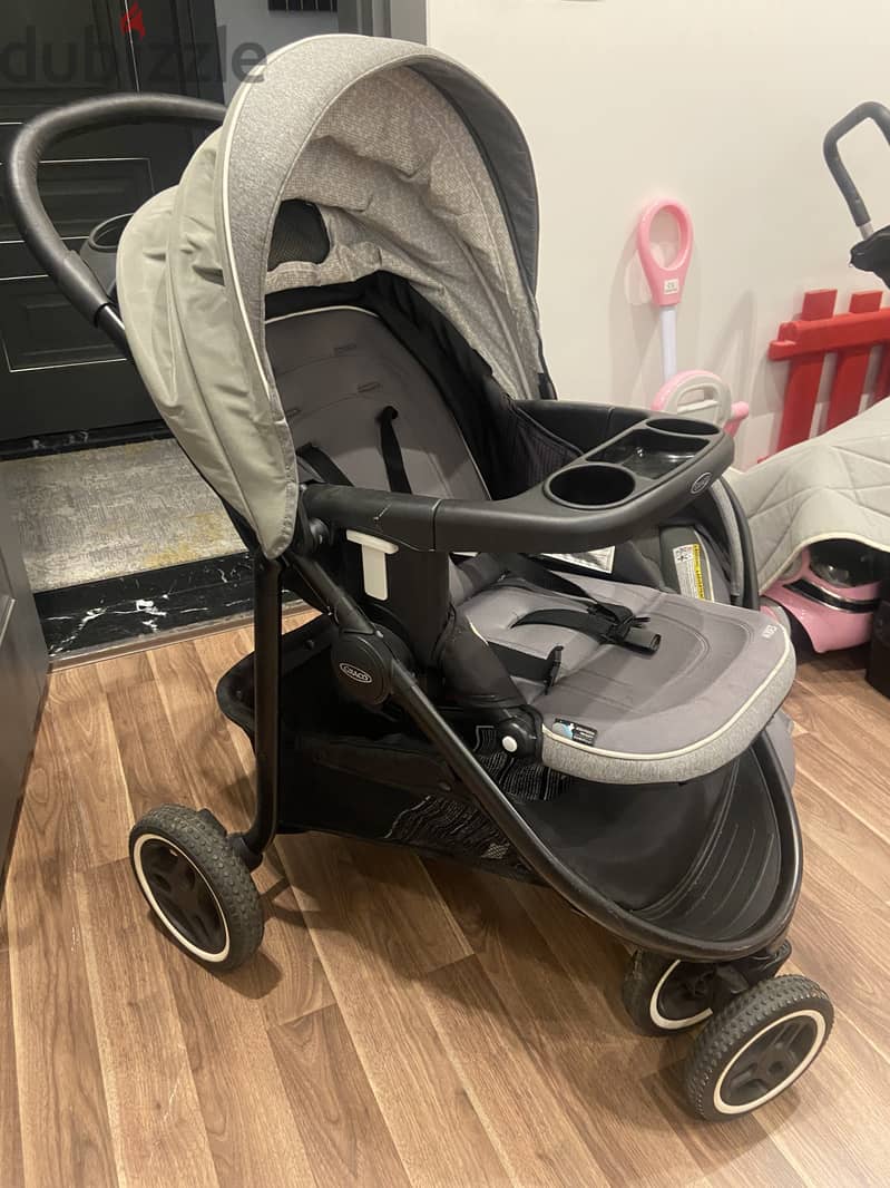 Graco stroller & car seat with base 1