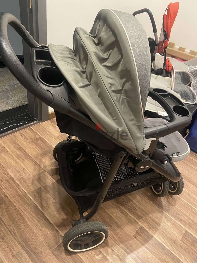 Graco stroller & car seat with base 3