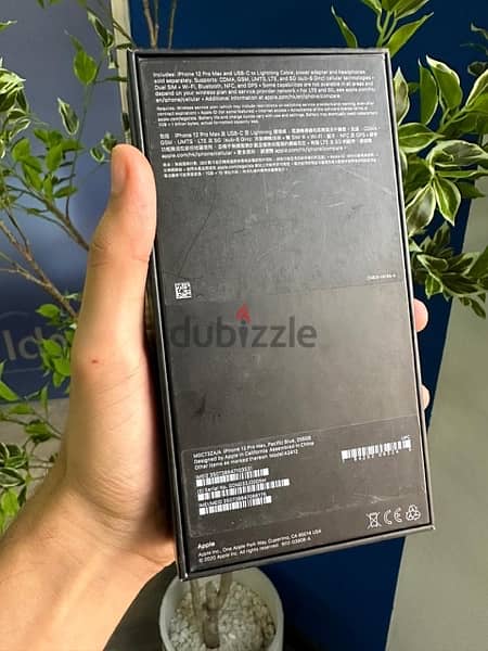 للبيع iPhone 12 promax 256 GB بطاريه 83% خطين  بضمان وفاتوره 3