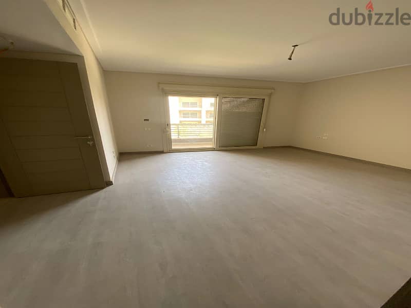 Apartment for sale at New Giza شقة للبيع بكمبوند نيو جيزة أمبرفيل 4